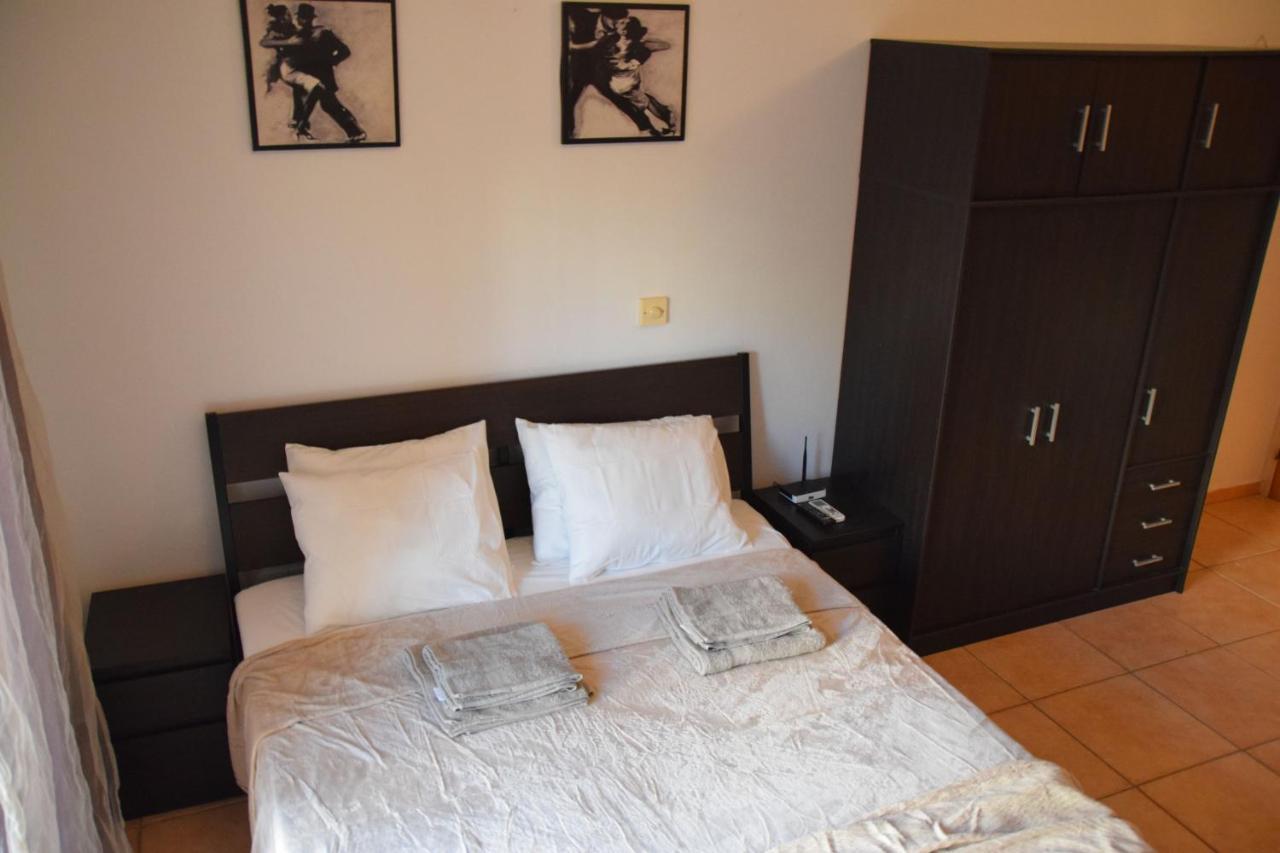 Raise Cosy Studio With Pool In Limassol Bagian luar foto
